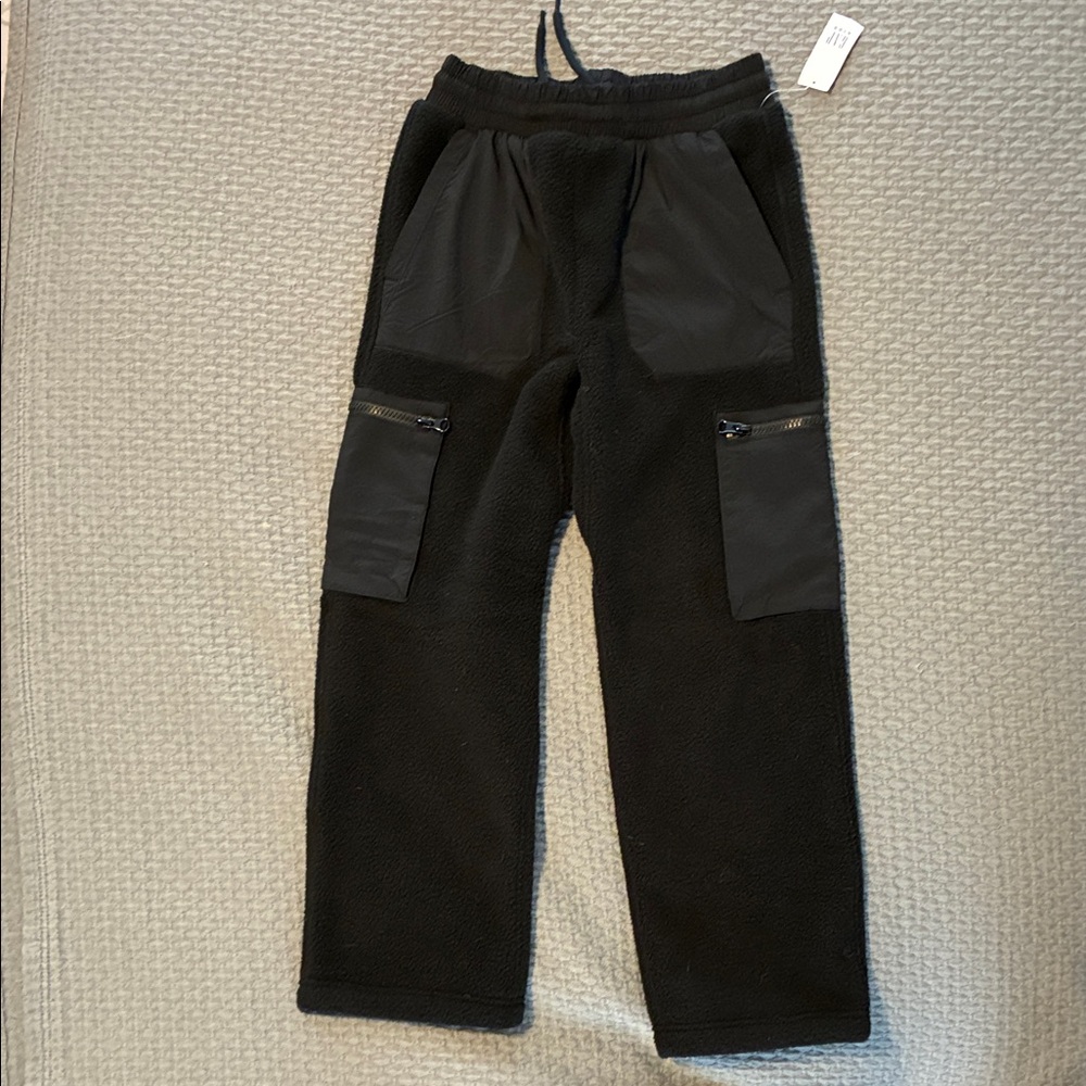 NWT! Black Fleece Cargo Pants